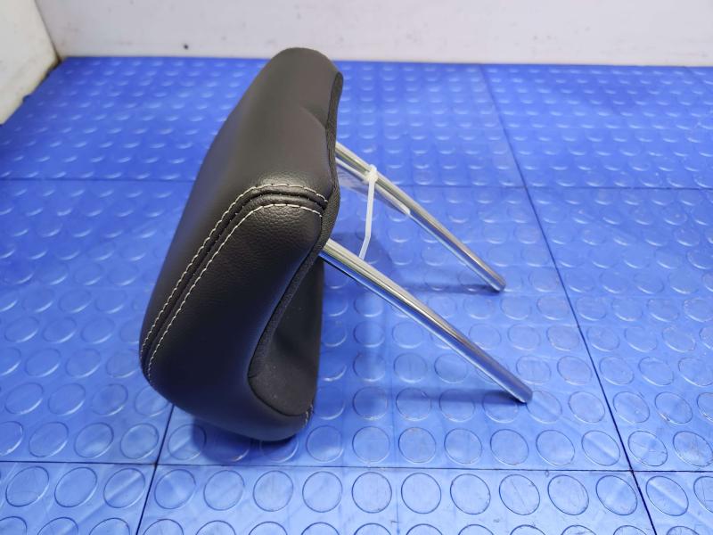 2014 Ford Focus Headrest
