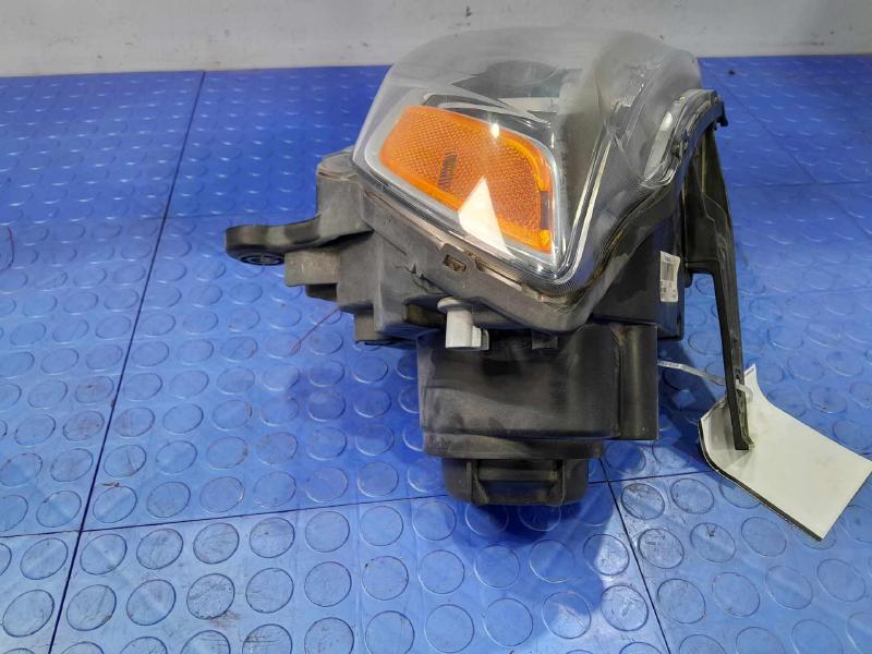 2014 Jeep Grand Cherokee Headlamp Assembly