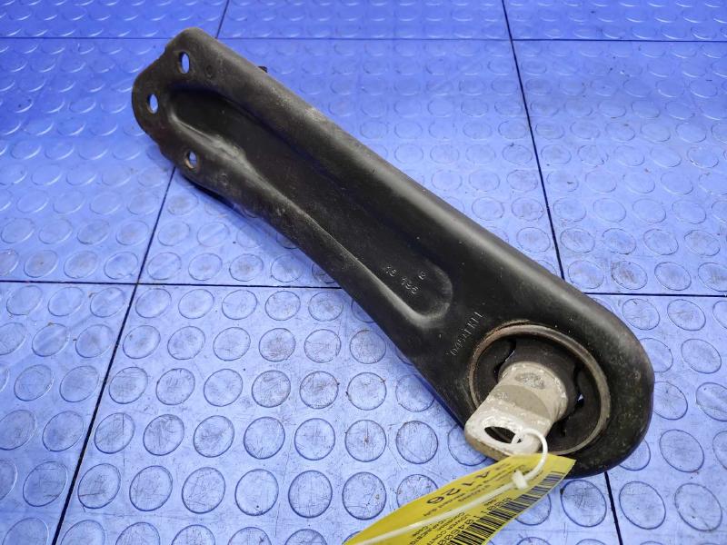 2016 Jeep Cherokee Lower Control Arm Rr