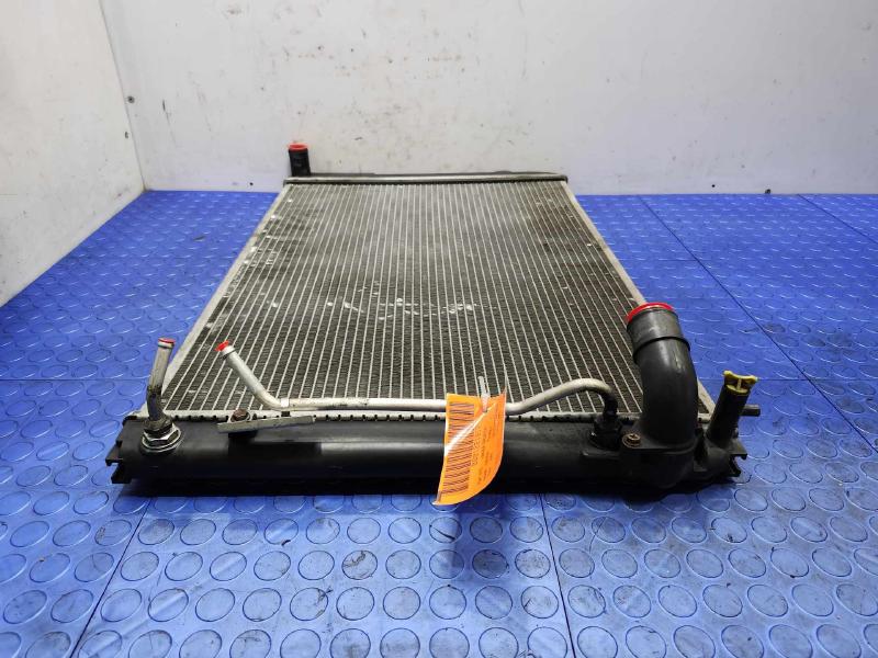 2005 Toyota Sienna Radiator