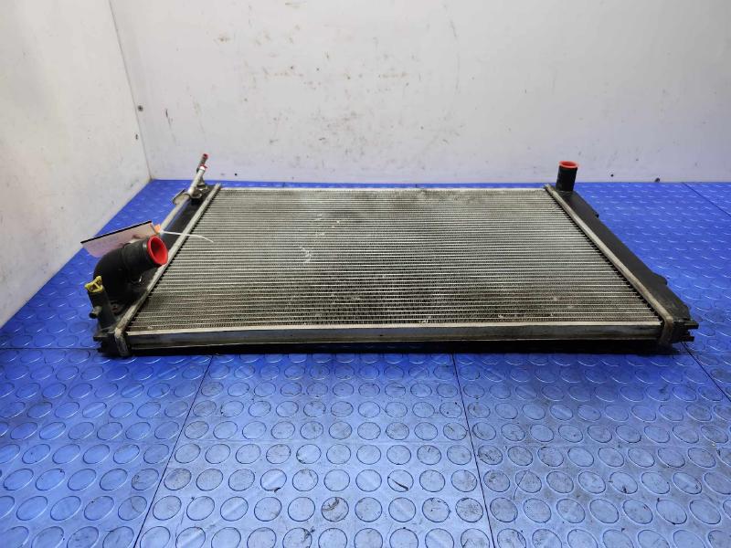 2005 Toyota Sienna Radiator
