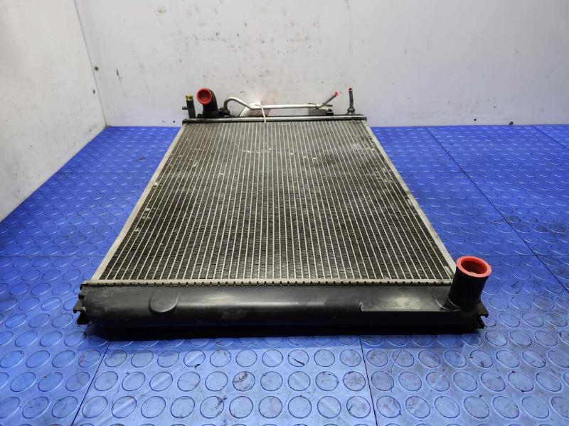 2005 Toyota Sienna Radiator