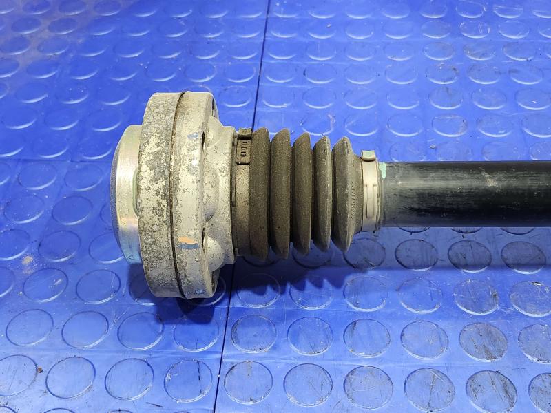 2018 Audi Q7 Axle Shaft