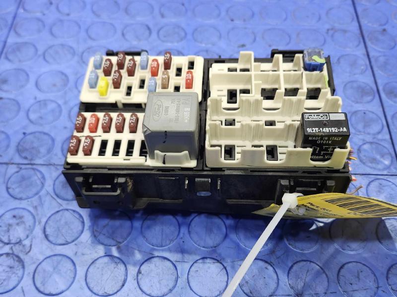 2014-2019 Ford Fiesta Cabin Fuse Box Relay Junction Block Genuine OEM