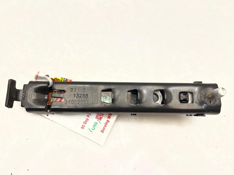 2011 - 2019 Ford Explorer Front Seat Belt Height Adjuster OEM BB5Z78602B82AA