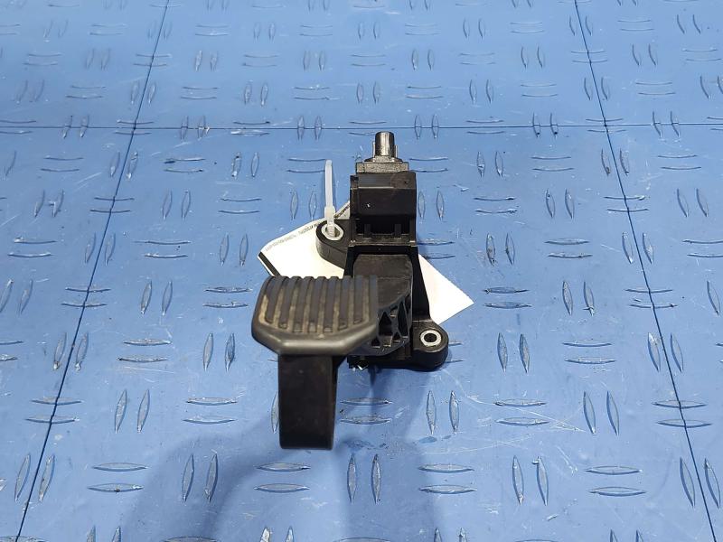 2013 Toyota Camry Pedal Assembly