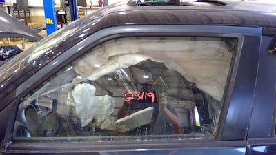 2011 - 2017 Nissan Juke Front Door Glass LH Driver Side OEM 803011KA0B
