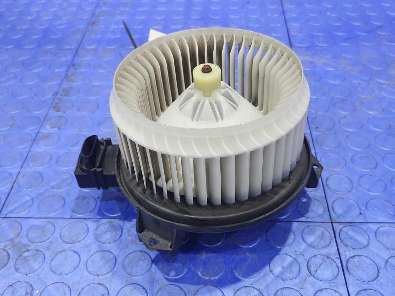 2016 Toyota Corolla Blower Motor