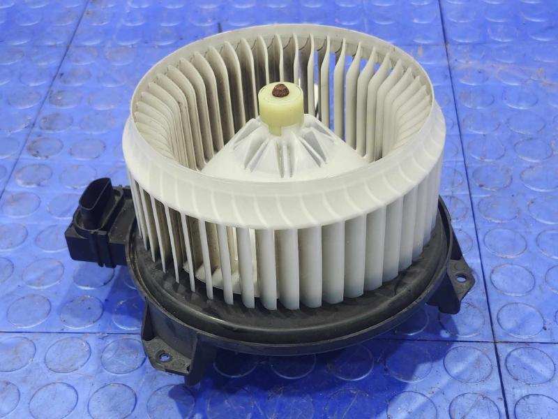2016 Toyota Corolla Blower Motor