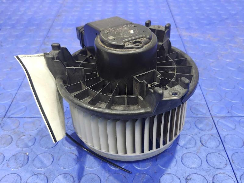 2016 Toyota Corolla Blower Motor