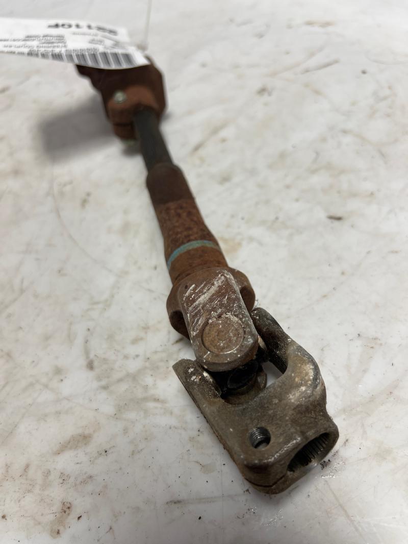 2012 - 2014 Toyota Yaris Hatchback Steering Shaft w/ Universal Joint  OEM 4526052261 4520952050