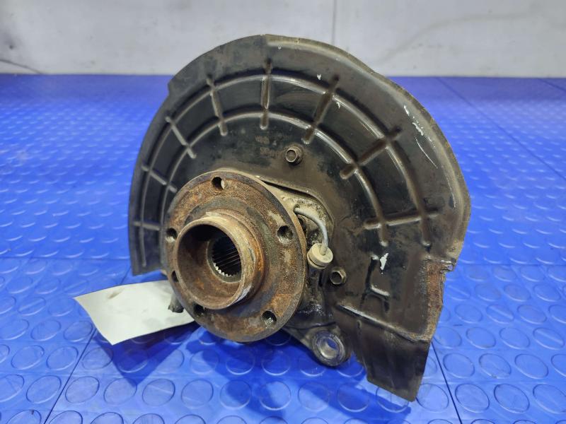 2017 Chrysler 200 Spindle Knuckle Front