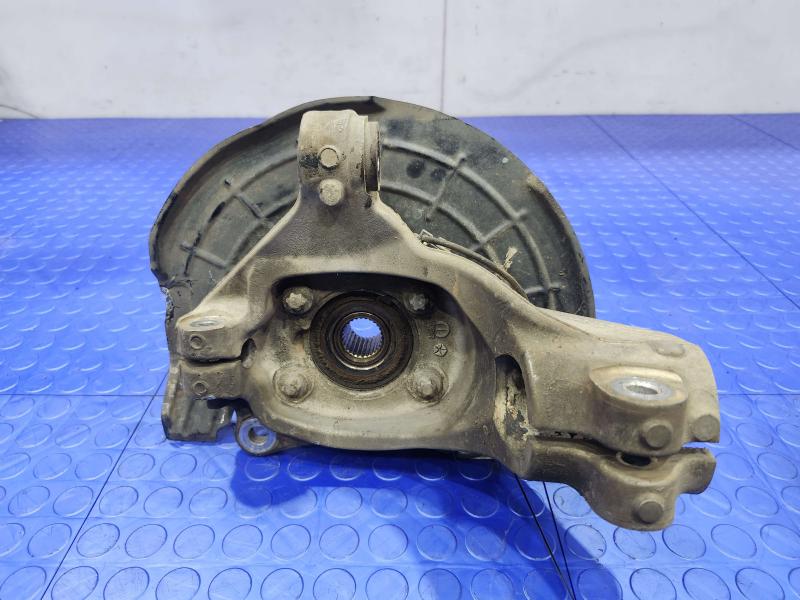 2017 Chrysler 200 Spindle Knuckle Front