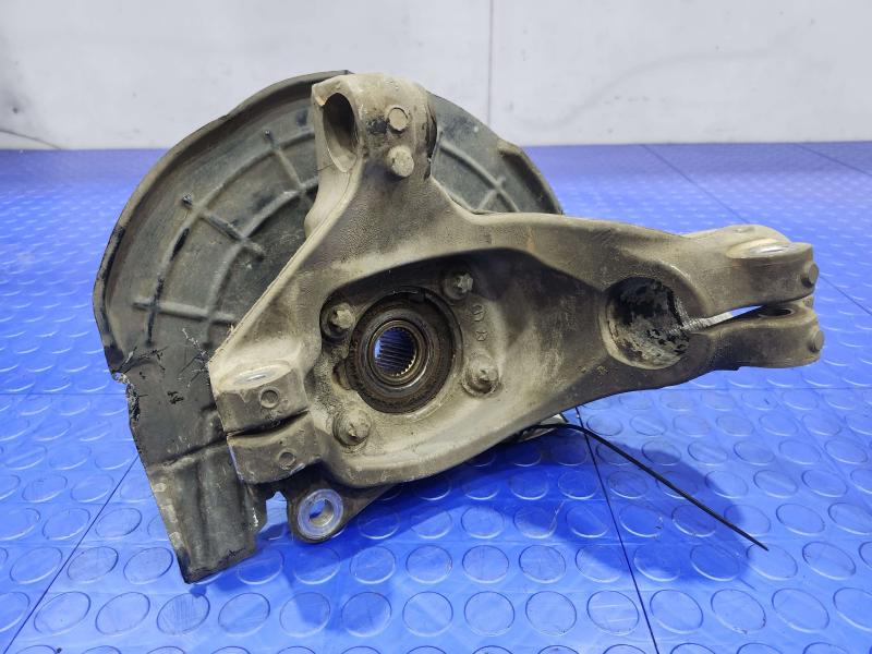 2017 Chrysler 200 Spindle Knuckle Front