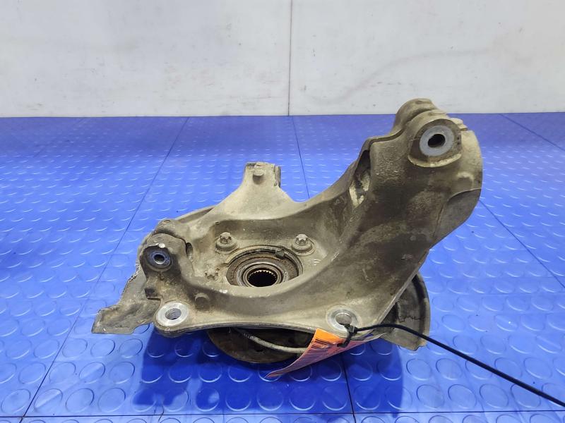 2017 Chrysler 200 Spindle Knuckle Front