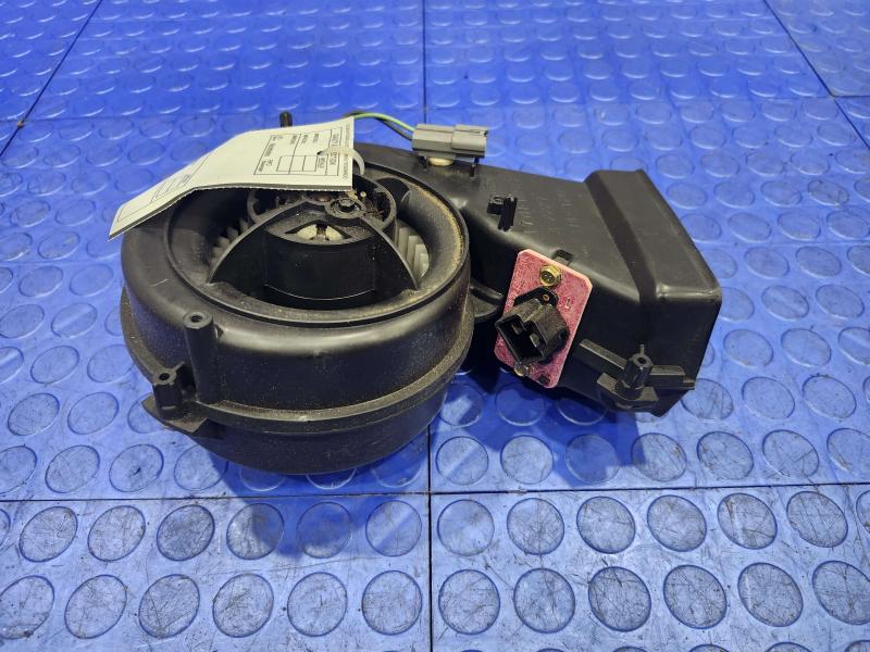 2004 Ford Explorer Blower Motor