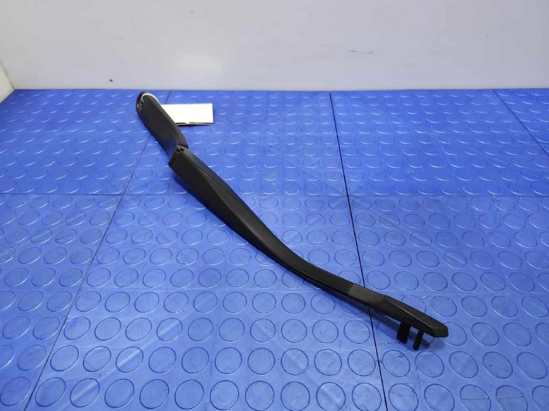 2016 BMW 528I Wiper Arm