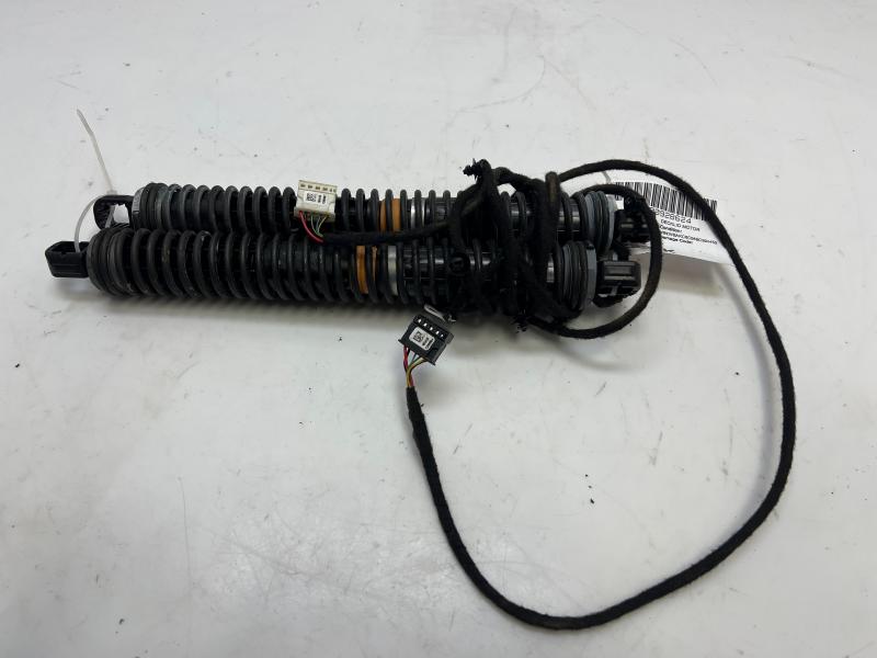 2011 BMW 750i Decklid Motor