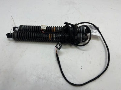 2011 BMW 750i Decklid Motor
