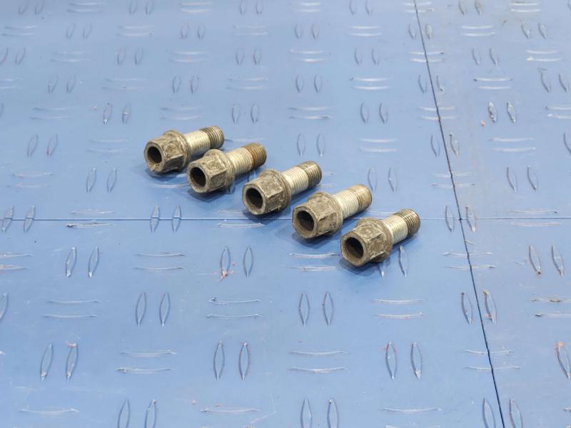 2012 Audi TT Lug Nuts