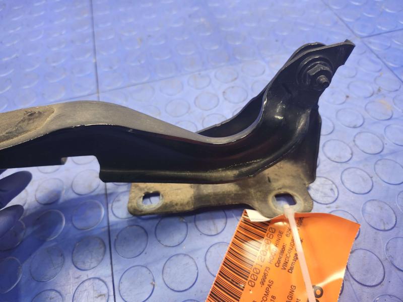 2018 Jeep Compass Hood Hinge
