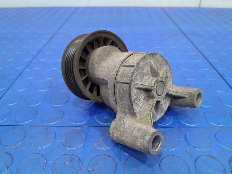 2013 Cadillac Escalade Engine Belt Tensioner