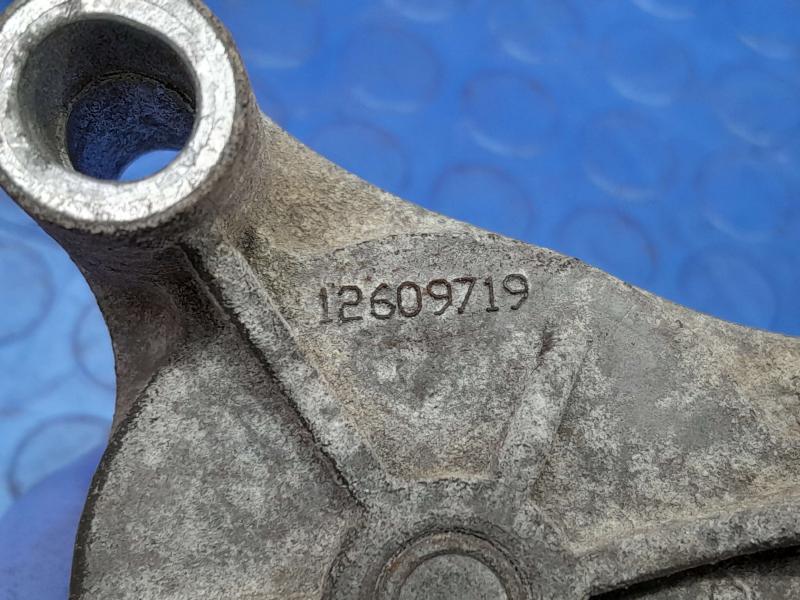 2013 Cadillac Escalade Engine Belt Tensioner