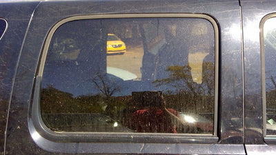 2007 - 2014 GMC Chevy Yukon Tahoe Suburban Rear Door Glass RH Passenger Side Privacy OEM 15175372