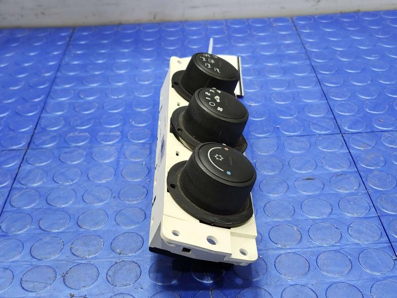 2006-2010 Pontiac Solstice Manual Temperature Climate Control Panel OEM 15865389