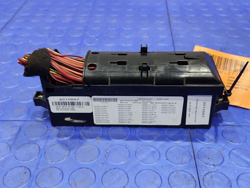 2018 Volkswagen Passat Cabin Fuse Box Relay Junction Block Genuine OEM