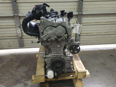 2015 Nissan Rogue Engine Assembly/Motor