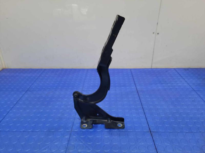 2014 Jeep Cherokee Hood Hinge