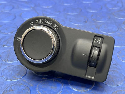2013 Chevrolet Malibu Headlight Switch (Dash Mtd)