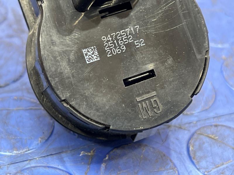 2013 Chevrolet Malibu Headlight Switch (Dash Mtd)