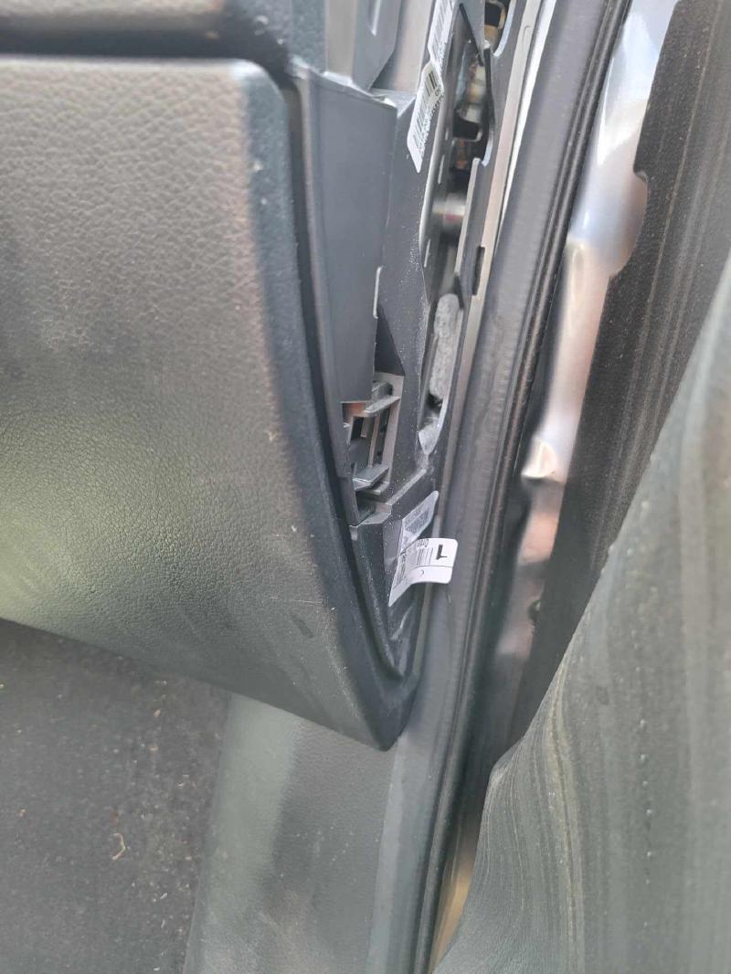 2015 Nissan Rogue Glove Box