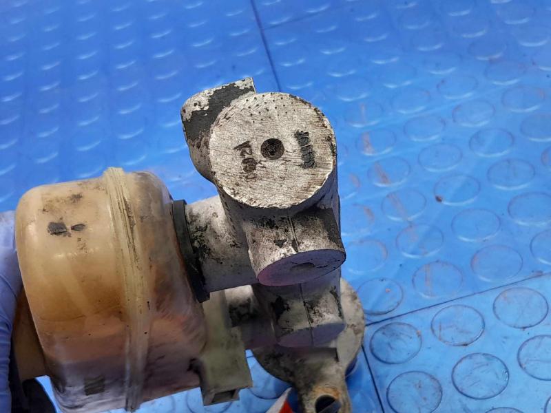 1990-1994 Ford Ranger Brake Master Cylinder Assembly Genuine OEM F0TZ2140A