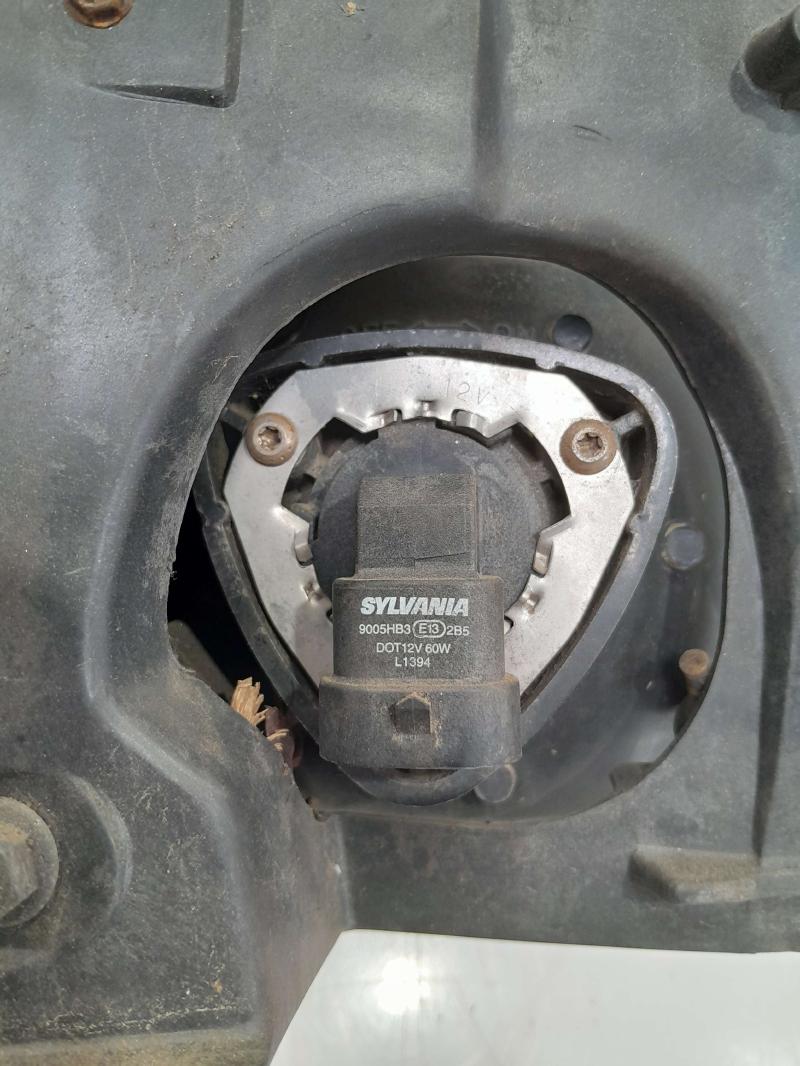 1995 Chevrolet Astro Headlamp Assembly