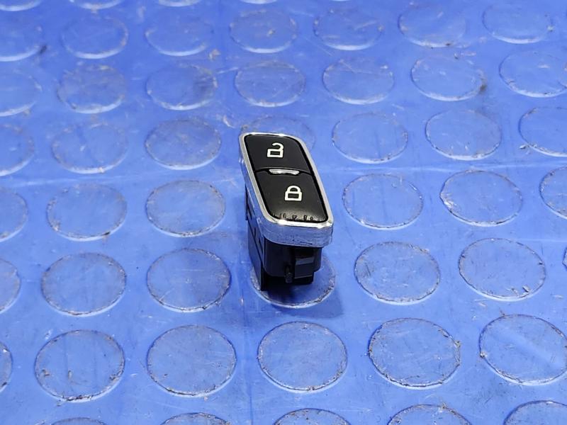 2020 Ford Mustang Door Switch Front
