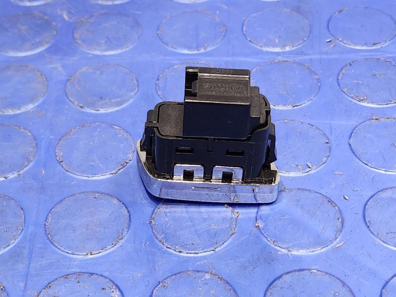 2020 Ford Mustang Door Switch Front