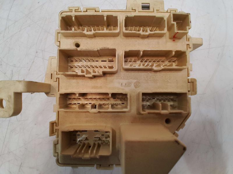 2011 - 2014 Hyundai Genesis Sedan Junction Block LH Driver Side OEM 919503M201