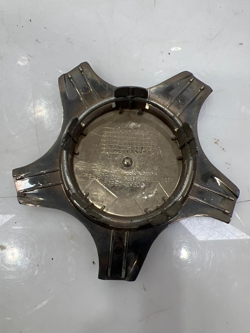 2011 - 2014 Hyundai Veloster Alloy Wheel Center Cap OEM 52960-2V300