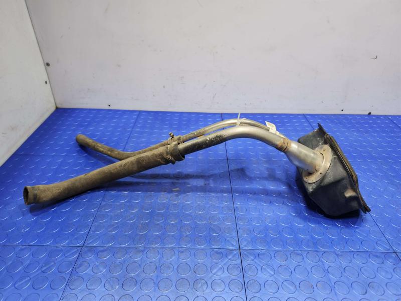 2002 Dodge Ram 1500 Fuel Filler Neck
