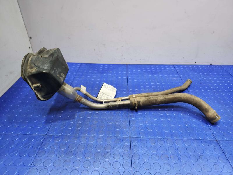 2002 Dodge Ram 1500 Fuel Filler Neck