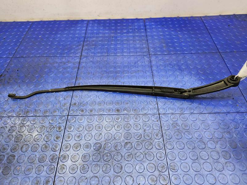 2015 Hyundai Santa Fe Wiper Arm