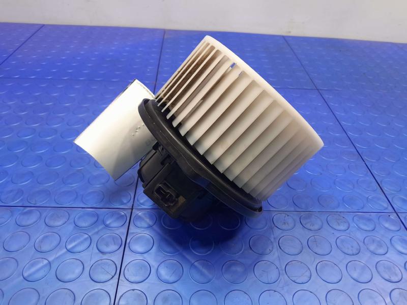 2017-2020 Hyundai Elantra Sedan Heater AC Blower Motor Assembly OEM 97113A4000