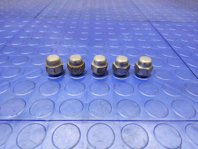 2013 Nissan Juke Lug Nuts