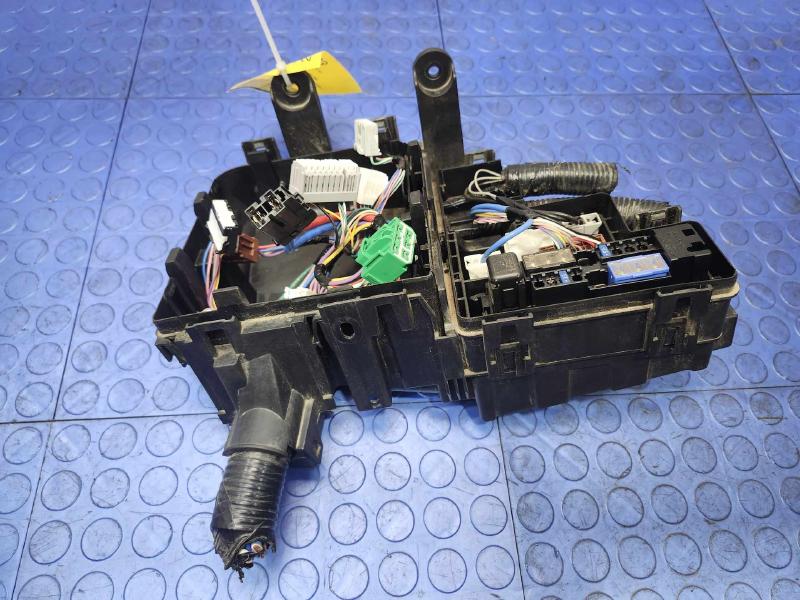 2016 Nissan Rogue Engine Fuse Box
