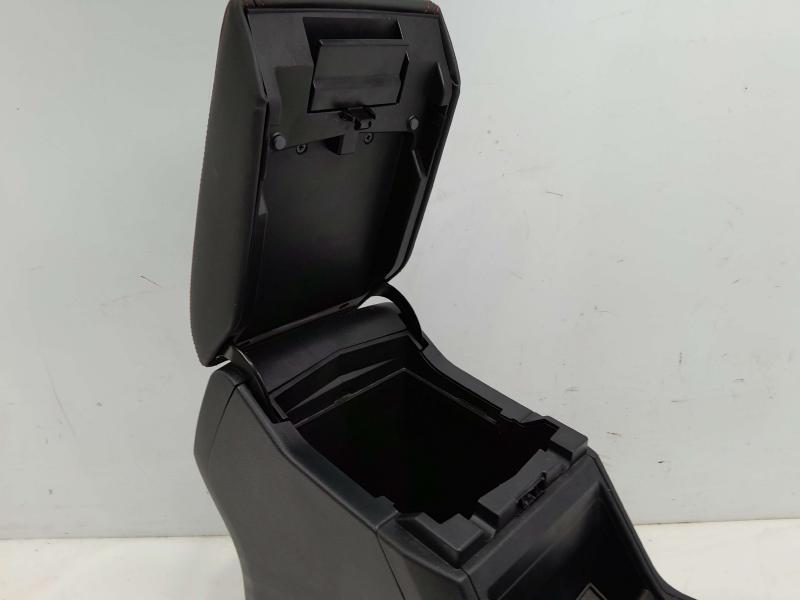 2019 Subaru Forester Front Console