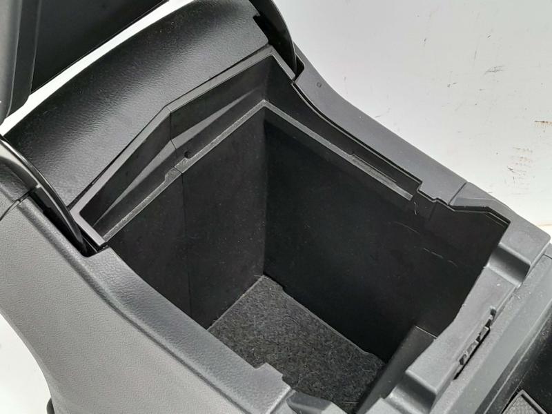 2019 Subaru Forester Front Console