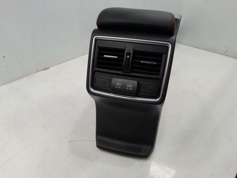 2019 Subaru Forester Front Console